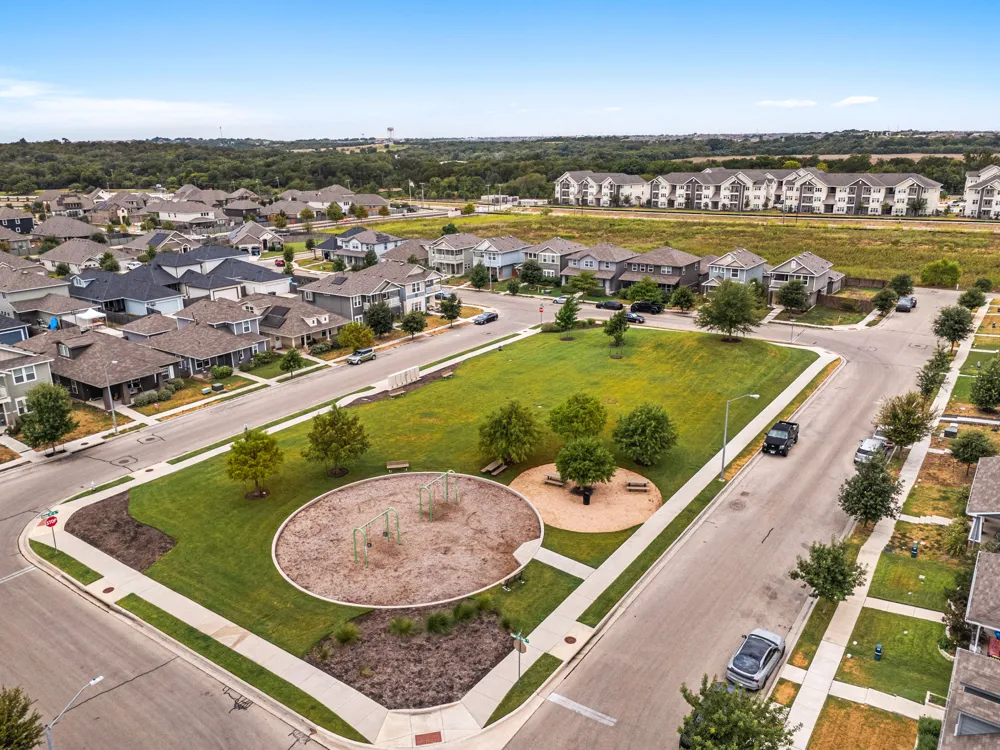 602 Pulitzer Drive Hutto, TX 78634