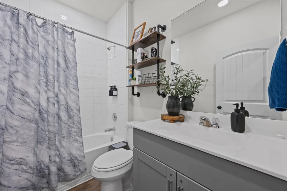 310 Richland Drive Lockhart, TX 78644