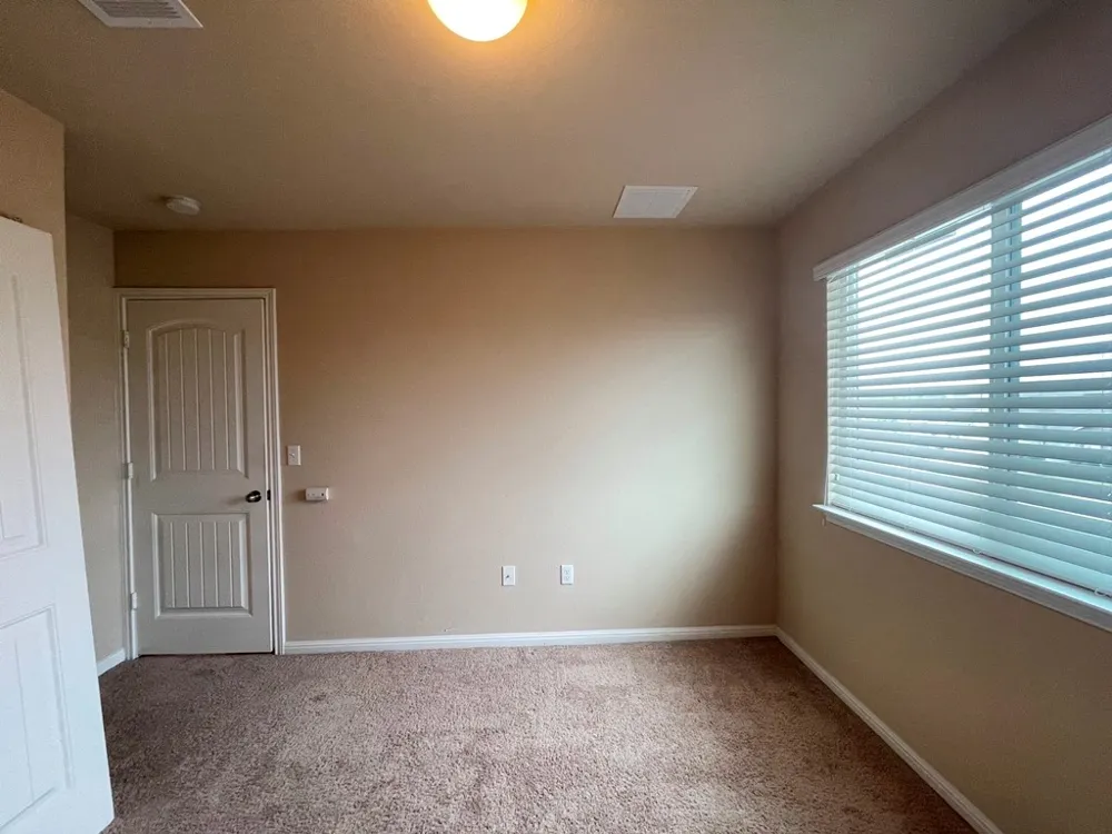 120 Kingfisher Lane Kyle, TX 78640