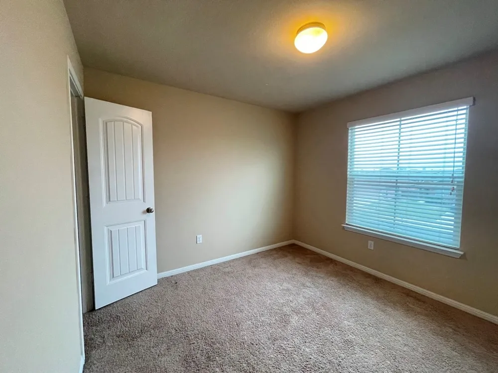120 Kingfisher Lane Kyle, TX 78640
