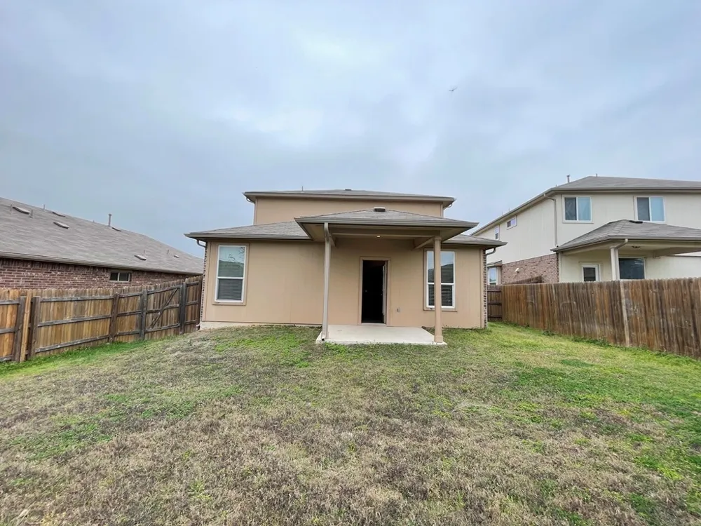 120 Kingfisher Lane Kyle, TX 78640