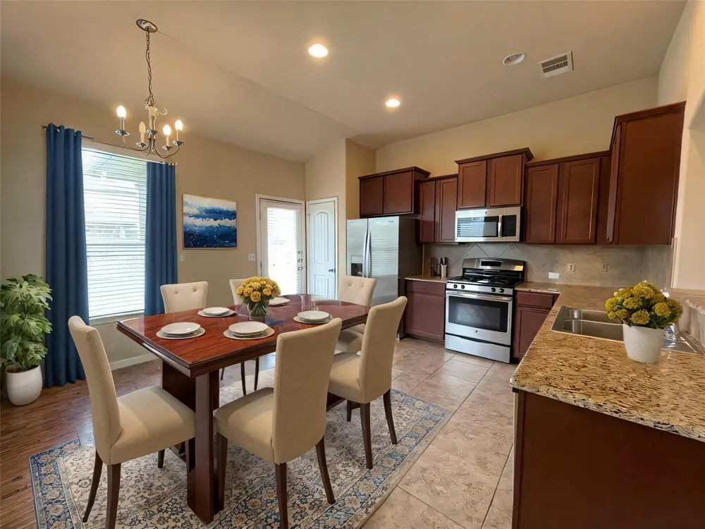 120 Kingfisher Lane Kyle, TX 78640