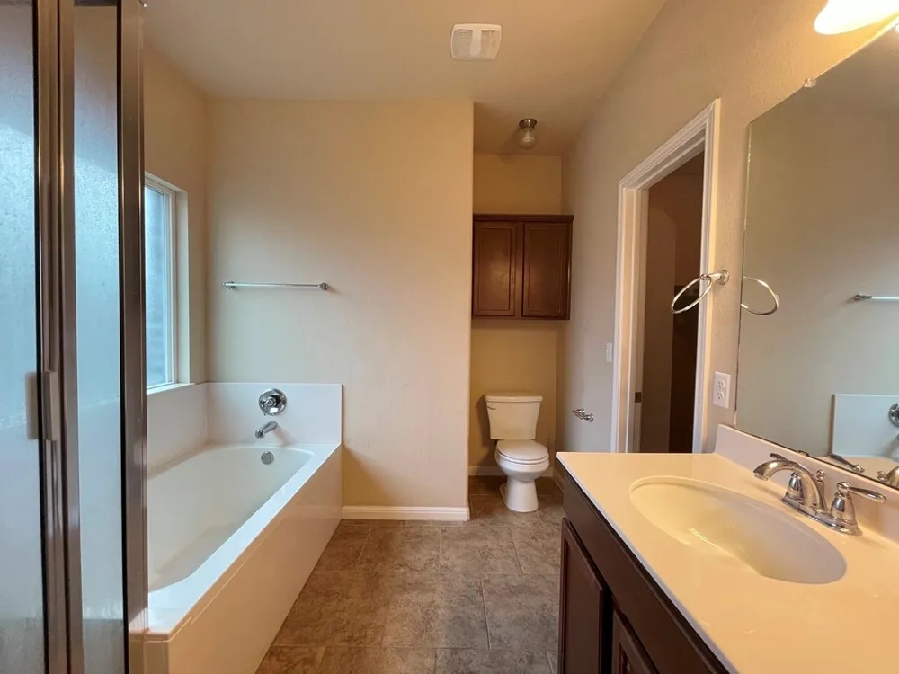120 Kingfisher Lane Kyle, TX 78640