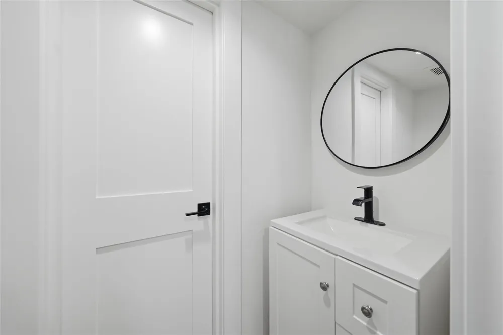 2216 Yellow Jacket Lane #1 Austin, TX 78741