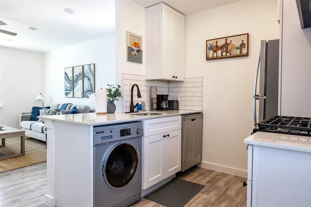 1200 E 52nd Street #202A Austin, TX 78723