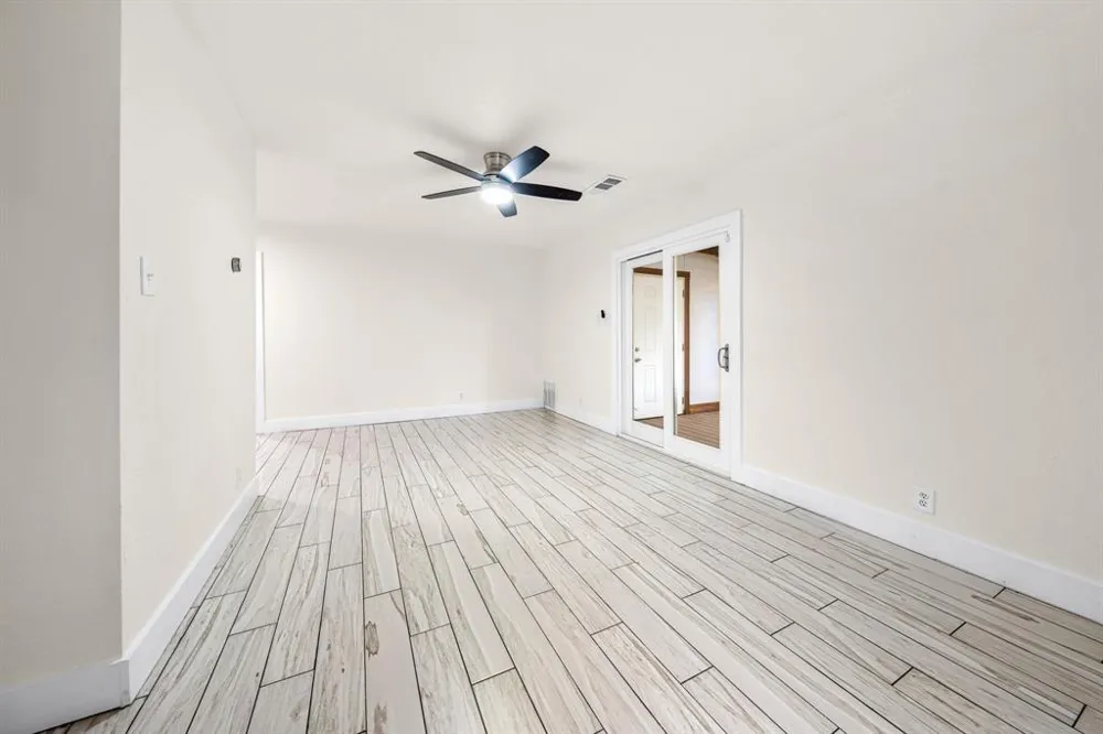 2806 Skyway Circle #101 Austin, TX 78704