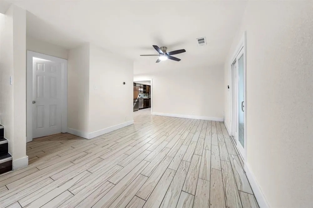 2806 Skyway Circle #101 Austin, TX 78704
