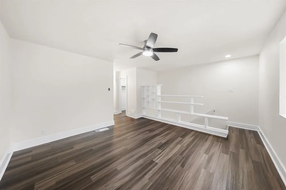 2806 Skyway Circle #101 Austin, TX 78704