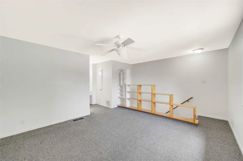 2806 Skyway Circle #101 Austin, TX 78704
