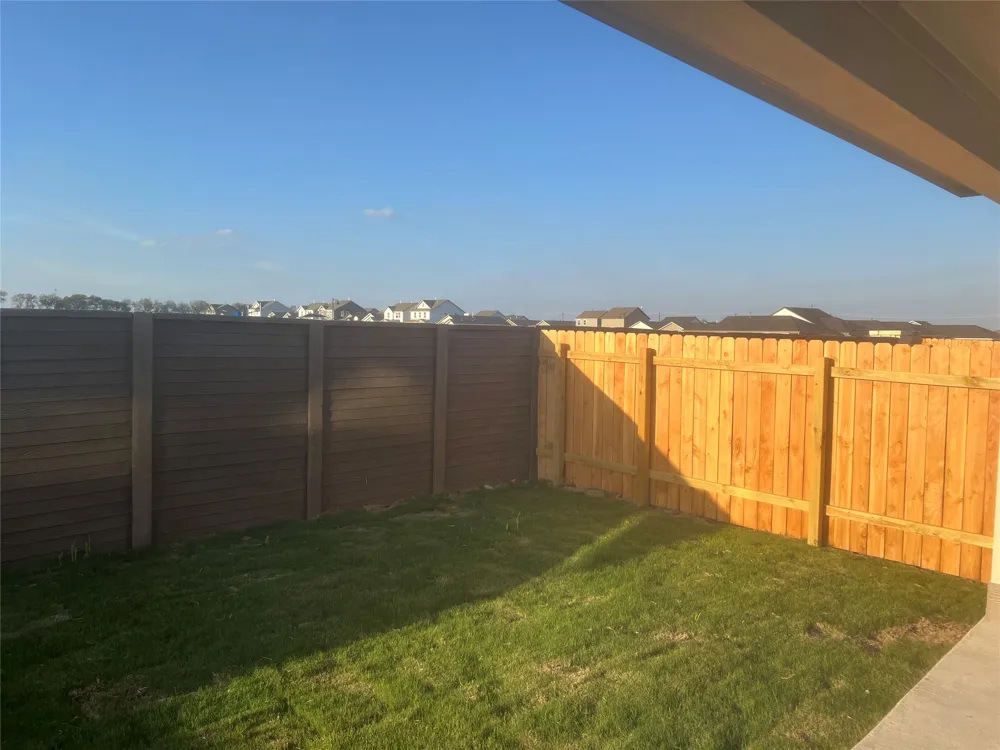 539 Avre Loop Kyle, TX 78640