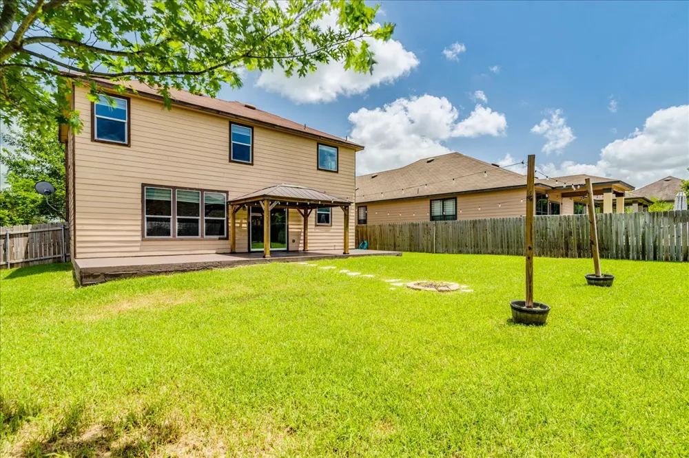 401 Waterleaf Boulevard Kyle, TX 78640