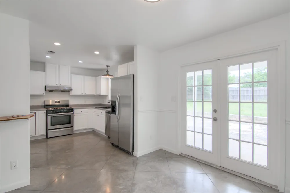 1400 Lazy Creek Lane Blanco, TX 78606