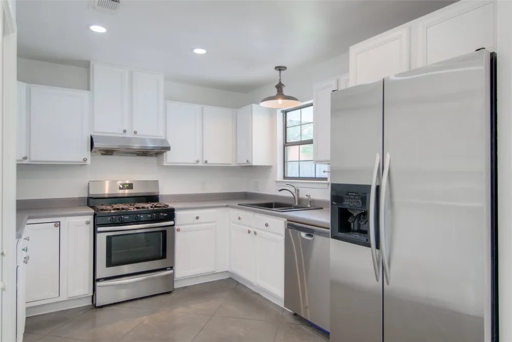 1400 Lazy Creek Lane Blanco, TX 78606