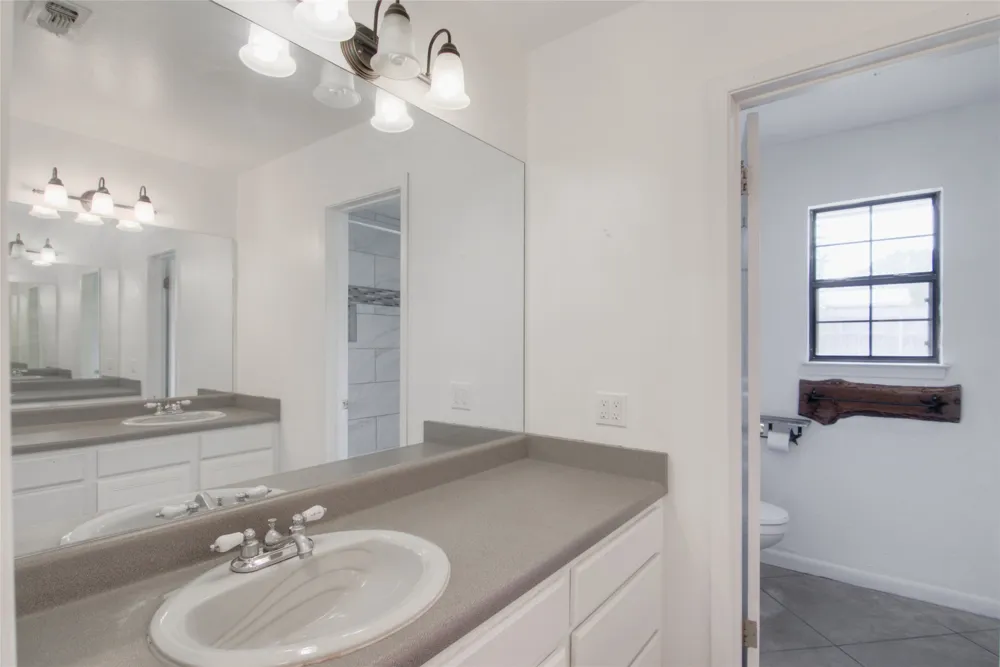 1400 Lazy Creek Lane Blanco, TX 78606