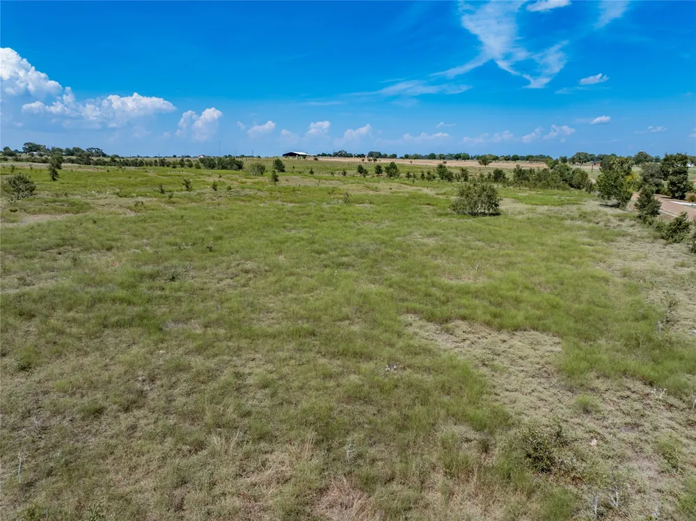 4 Guenther Road La Grange, TX 78945