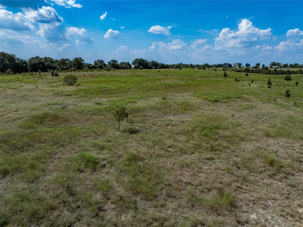 4 Guenther Road La Grange, TX 78945