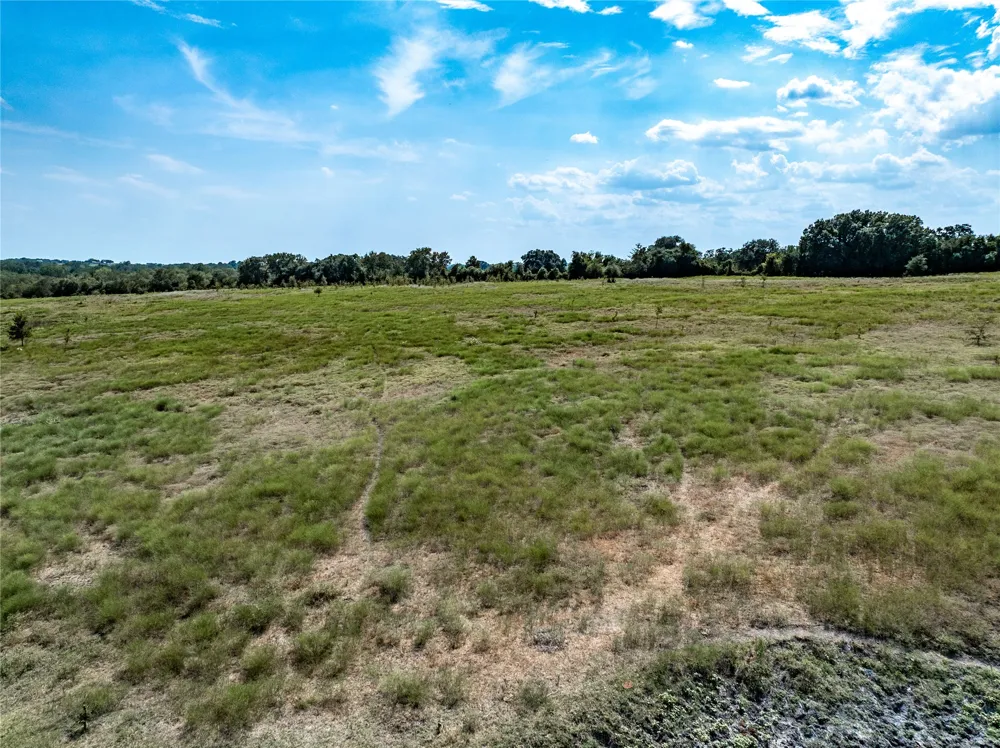 4 Guenther Road La Grange, TX 78945