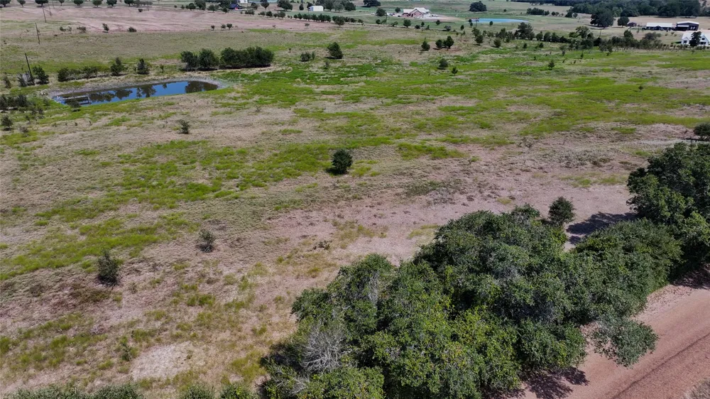 4 Guenther Road La Grange, TX 78945