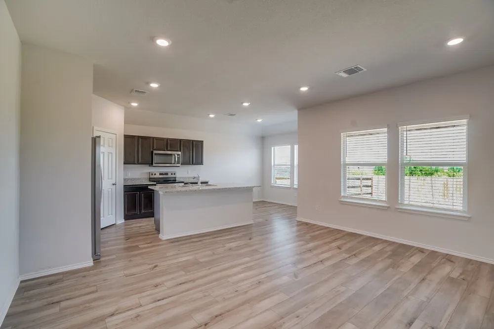 521 Anconia Court Jarrell, TX 76537