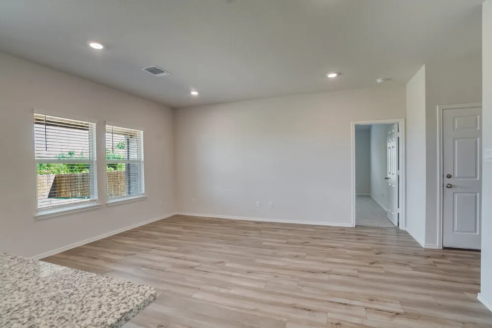 521 Anconia Court Jarrell, TX 76537
