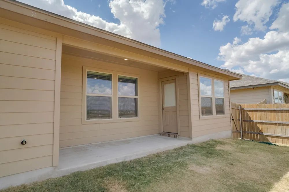 521 Anconia Court Jarrell, TX 76537
