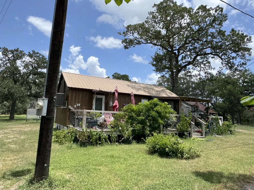2443 East Old State Highway 71 Highway La Grange, TX 78945