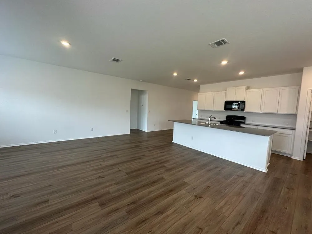 100 River Rise Road Kyle, TX 78640