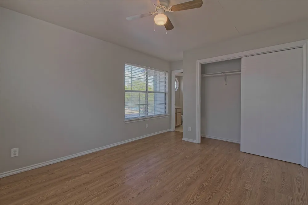 2211 Creekside Lane #B Georgetown, TX 78626