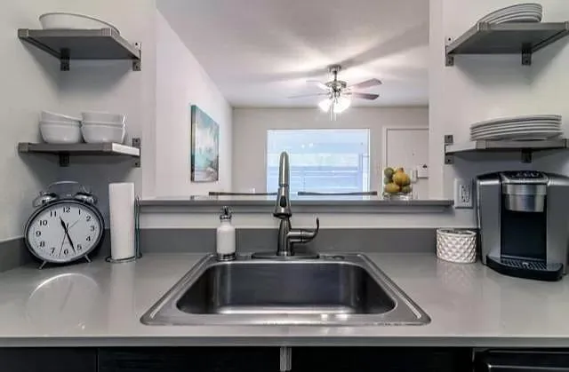 1200 Mariposa Drive #2 Austin, TX 78704