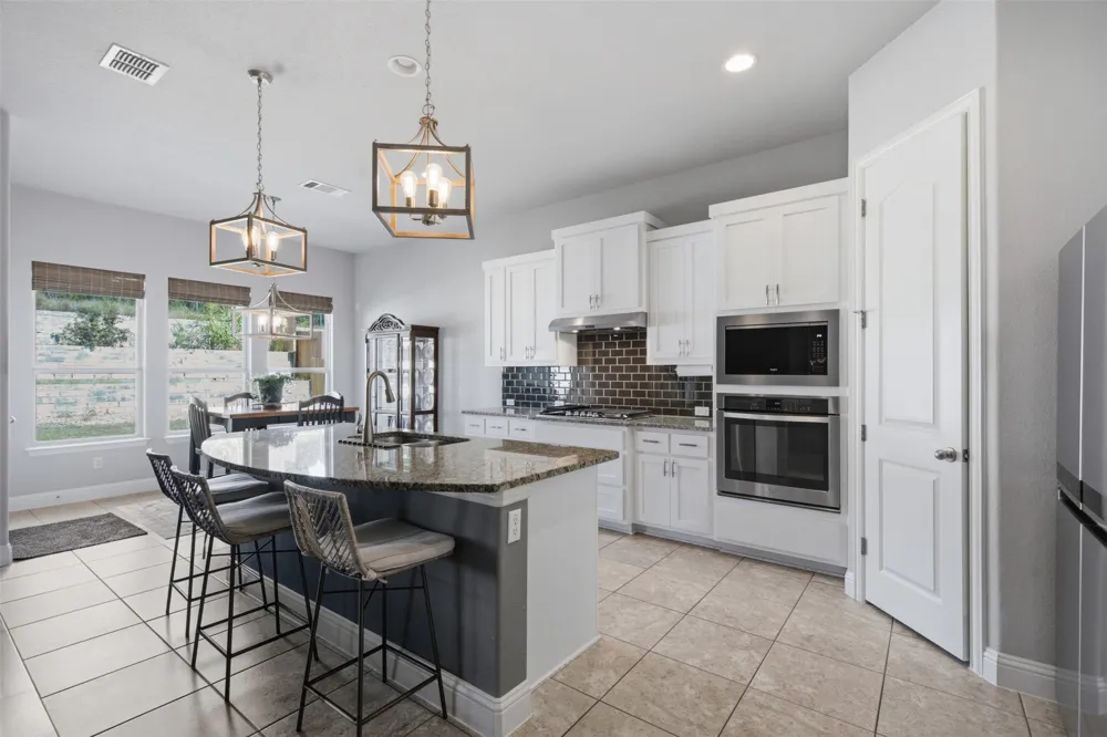 324 Stoney Point Road Austin, TX 78737