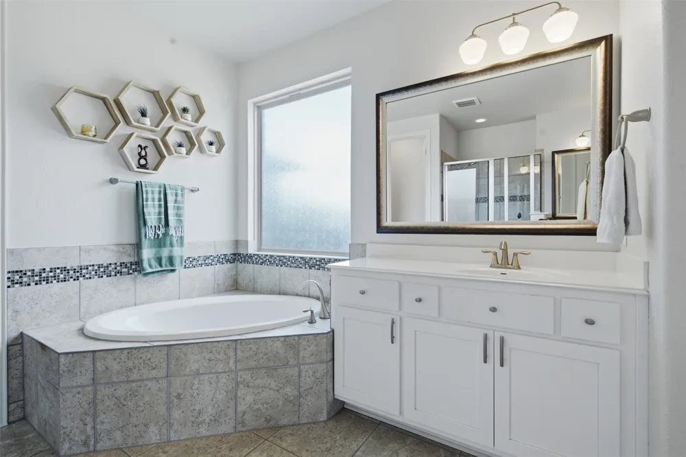 324 Stoney Point Road Austin, TX 78737