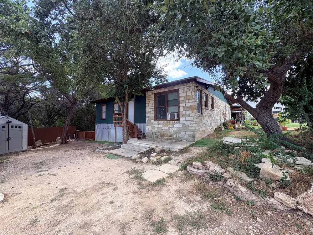 1509 O'Reilly Court #B Austin, TX 78734