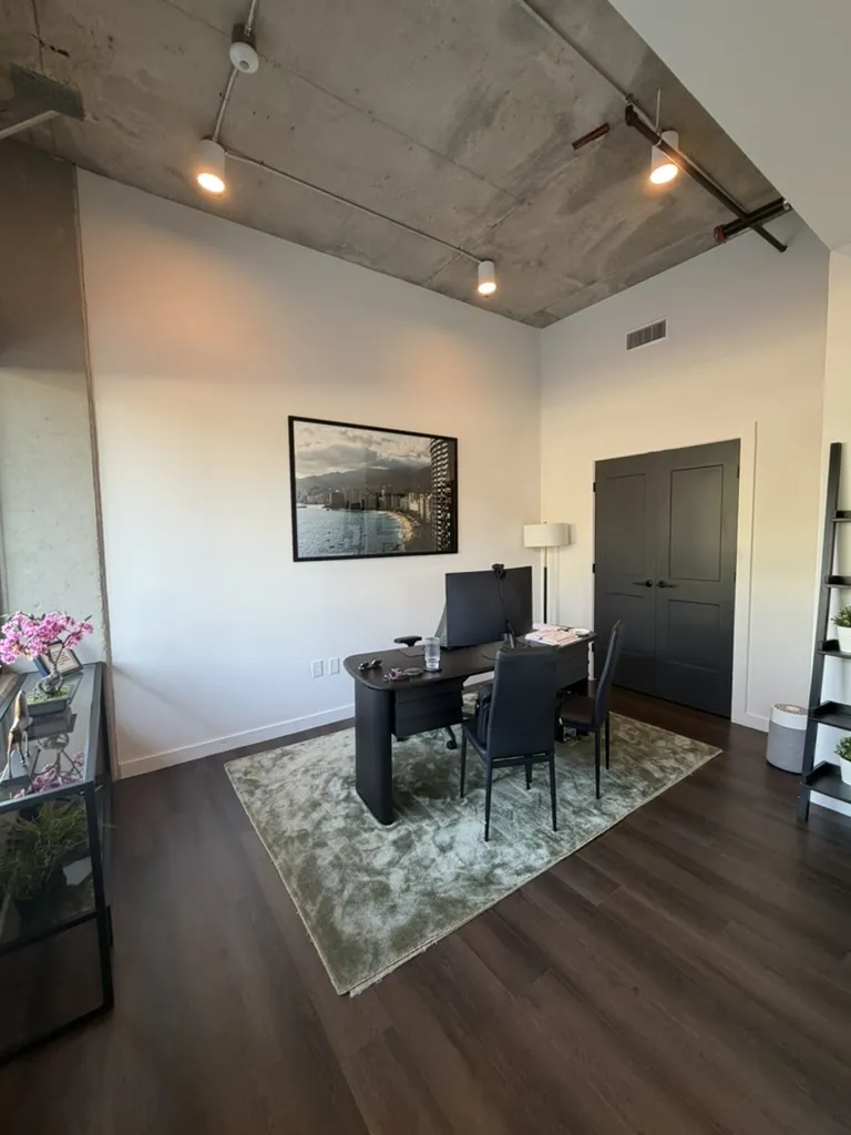 1709 Burton Drive Austin, TX 78741