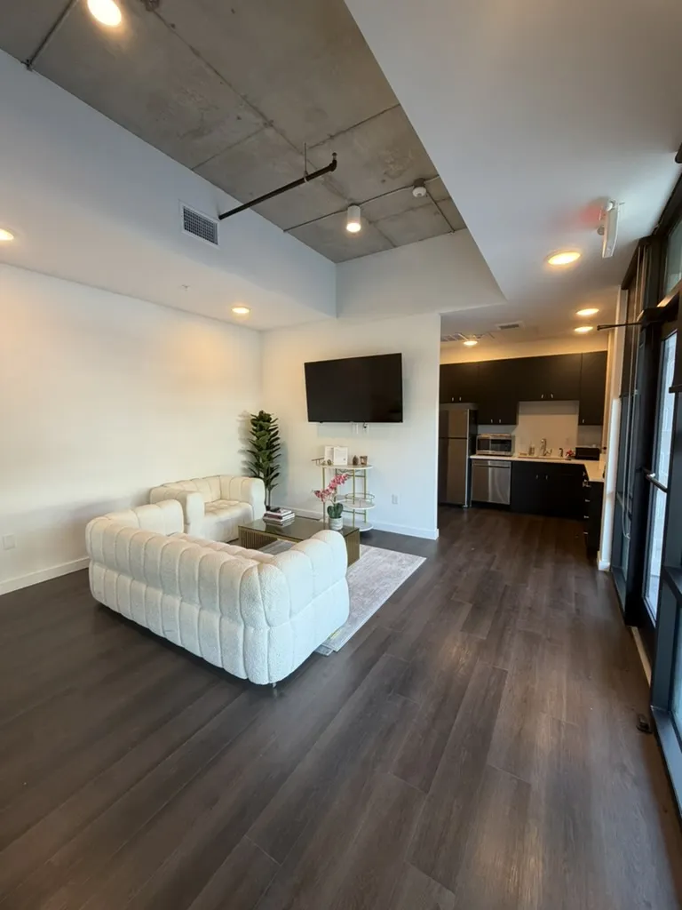 1709 Burton Drive Austin, TX 78741