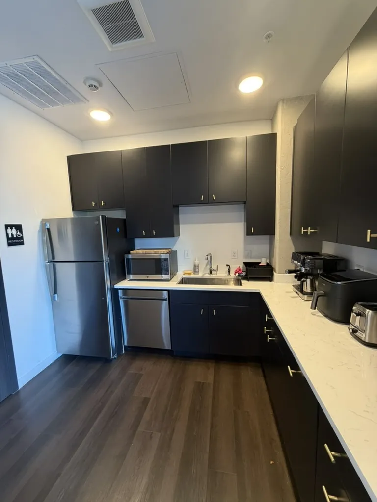 1709 Burton Drive Austin, TX 78741