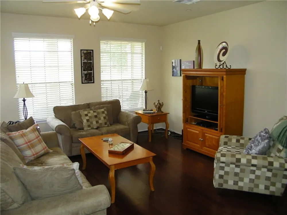 9201 Brodie Lane #4402 Austin, TX 78748
