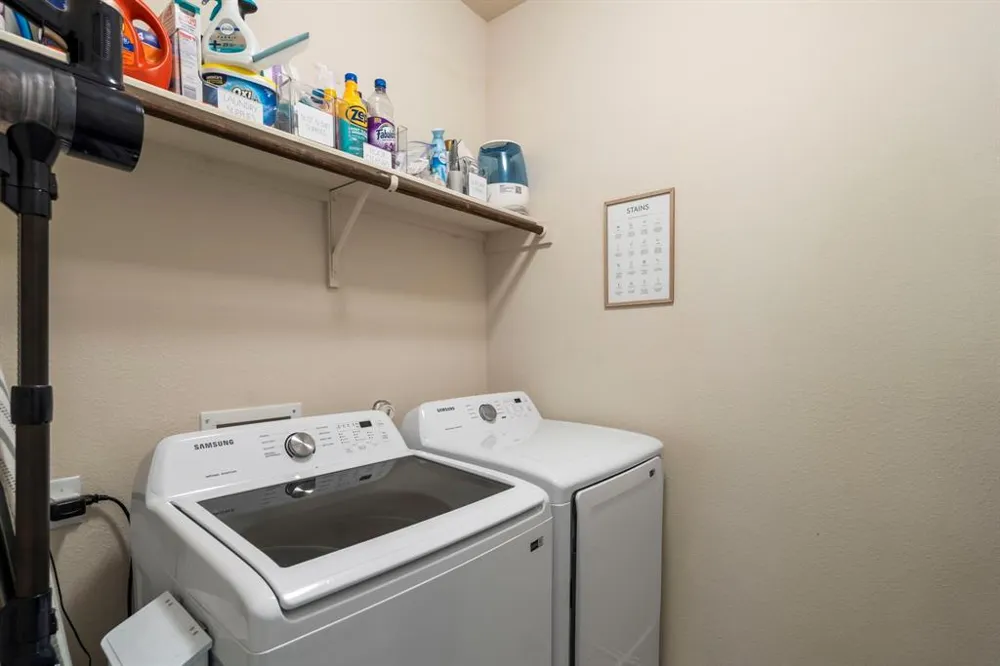 325 Vermilion Marble Trail Buda, TX 78610