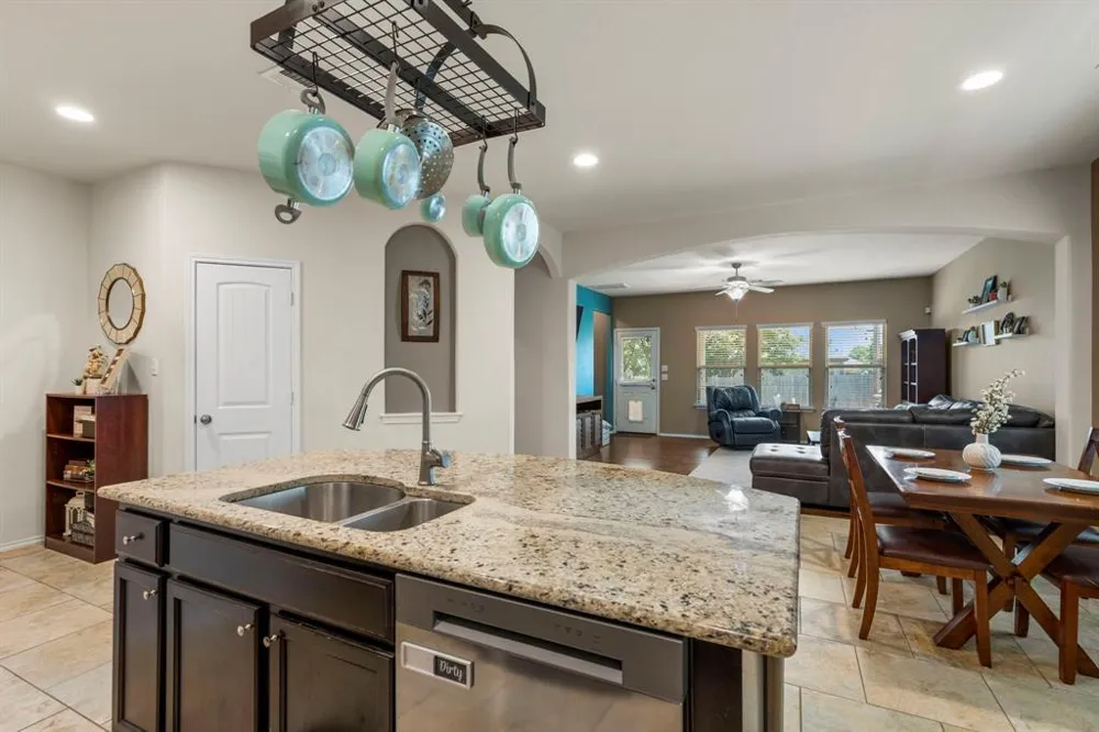 325 Vermilion Marble Trail Buda, TX 78610