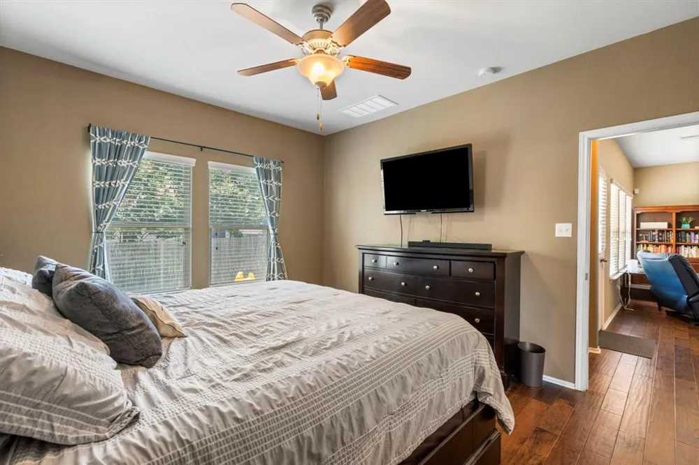 325 Vermilion Marble Trail Buda, TX 78610