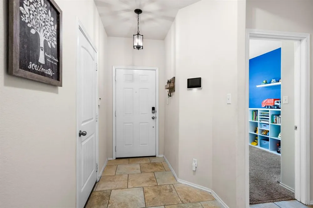 325 Vermilion Marble Trail Buda, TX 78610