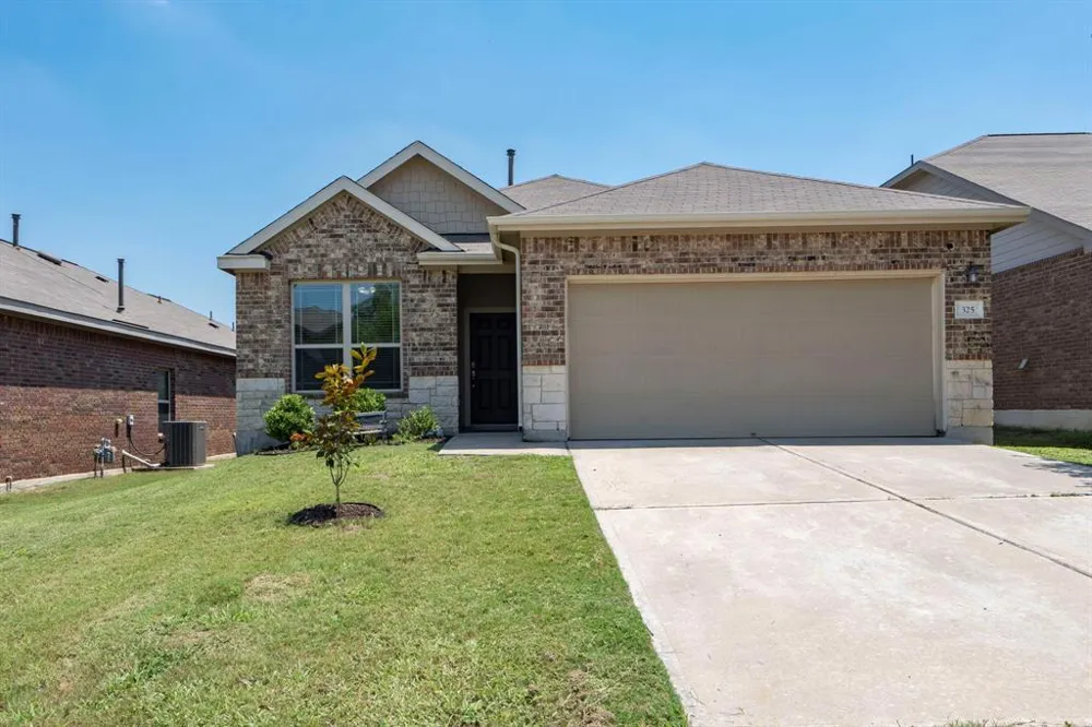325 Vermilion Marble Trail Buda, TX 78610