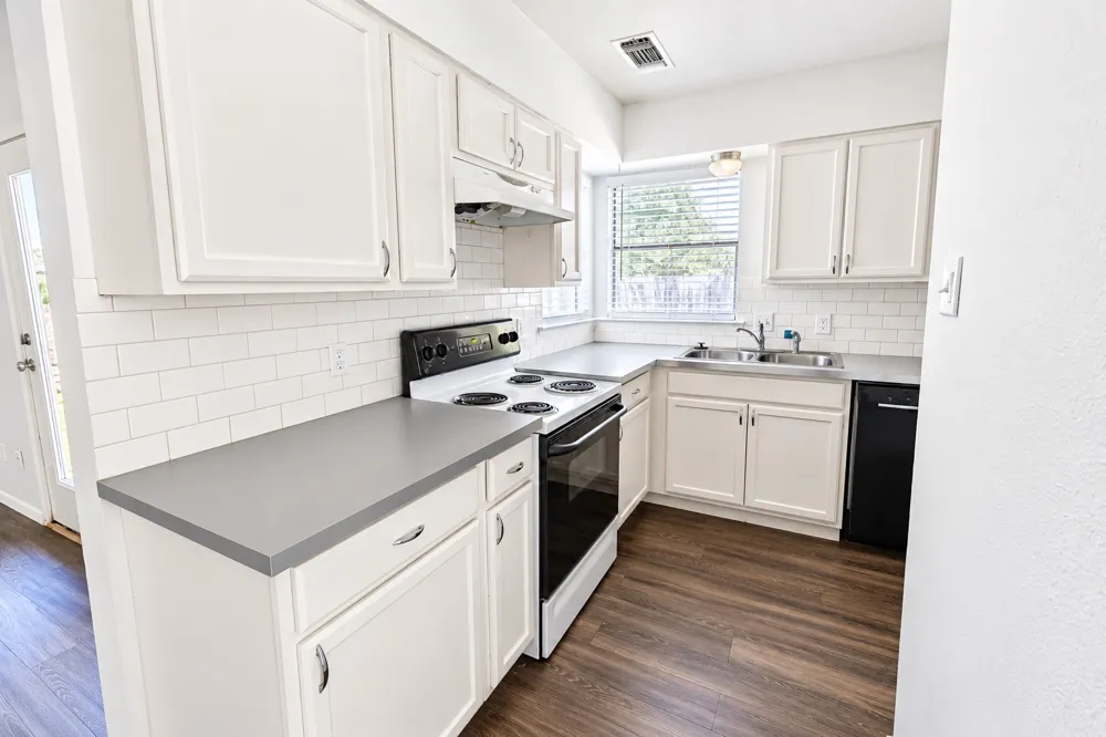 9412 Teasdale Terrace #B Austin, TX 78753