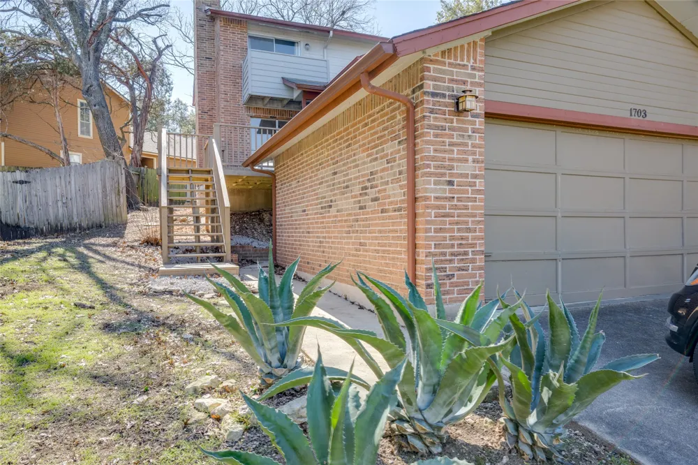 1703 Waterloo Trail #A Austin, TX 78704