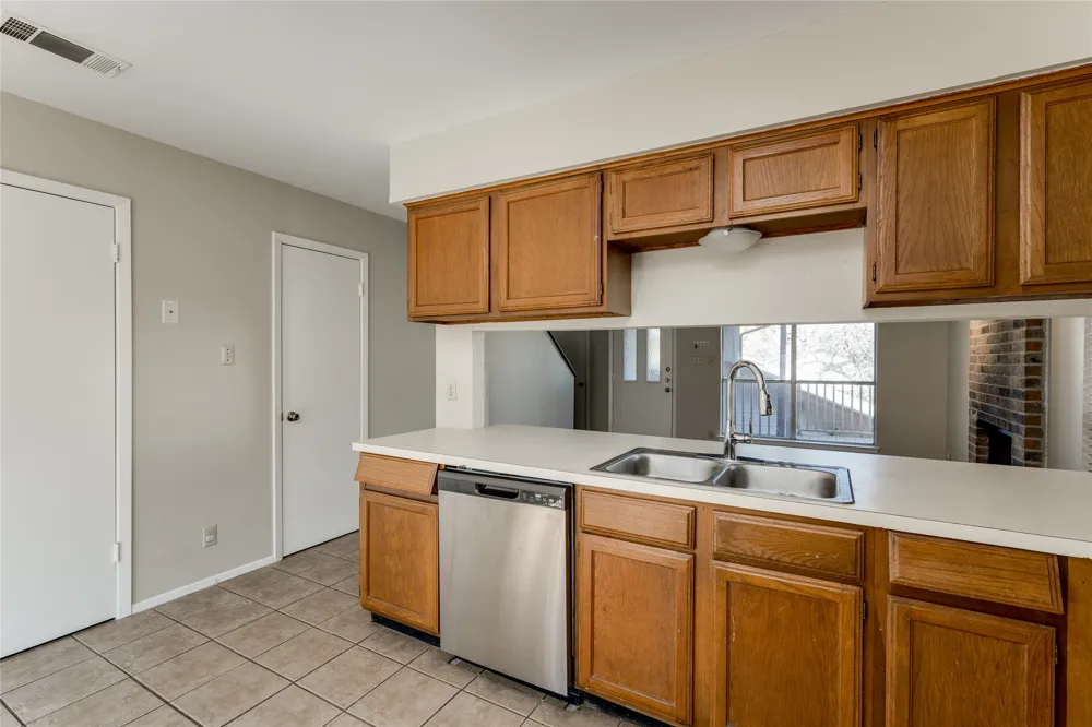 1703 Waterloo Trail #A Austin, TX 78704