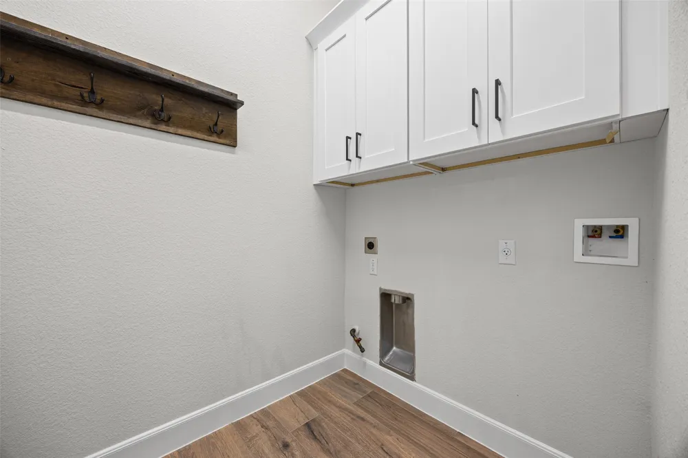 140 Caterpillar Lane Georgetown, TX 78628