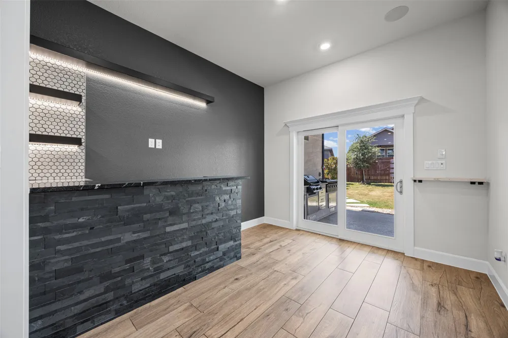 140 Caterpillar Lane Georgetown, TX 78628