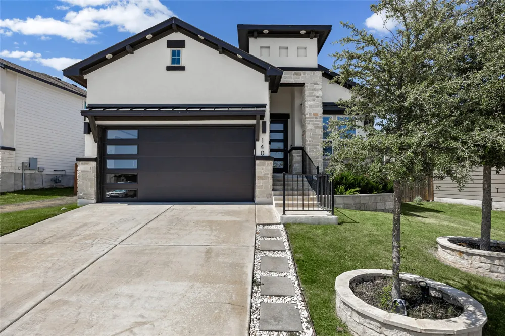 140 Caterpillar Lane Georgetown, TX 78628