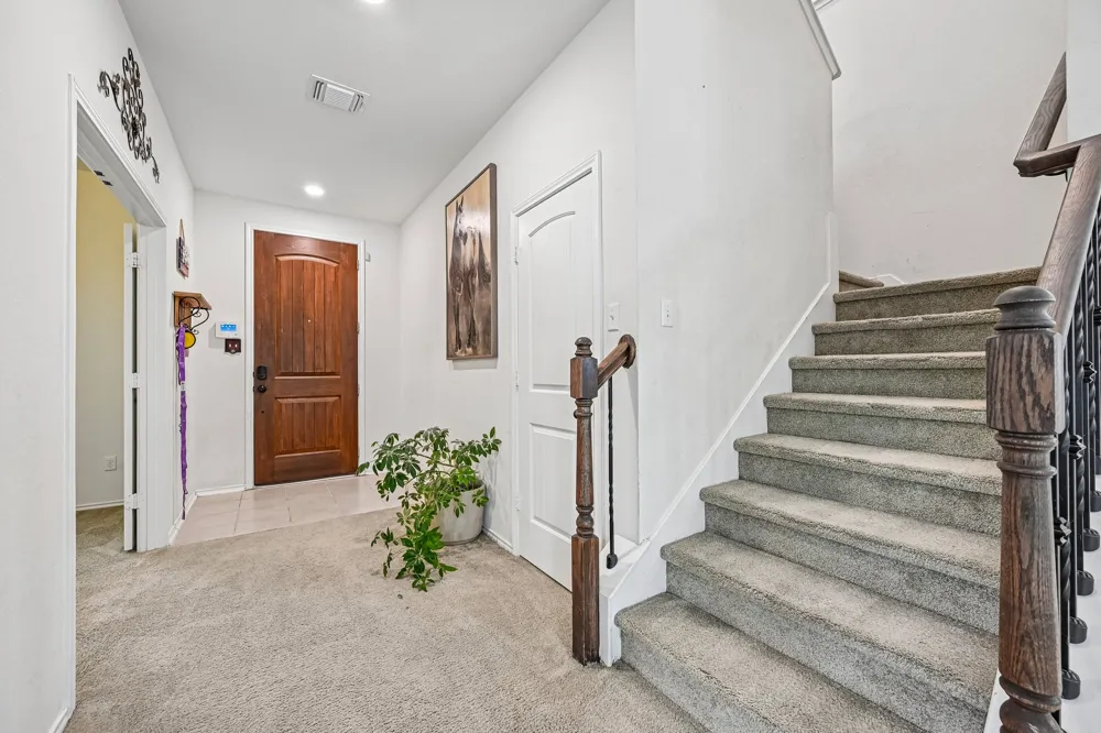 4002 Kings Canyon Drive Taylor, TX 76574