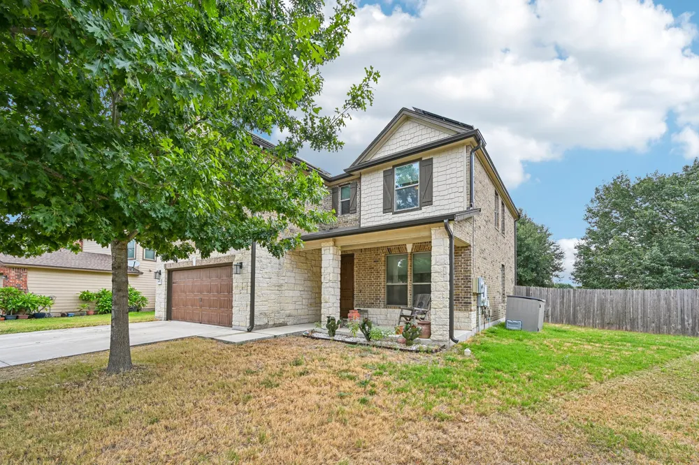 4002 Kings Canyon Drive Taylor, TX 76574