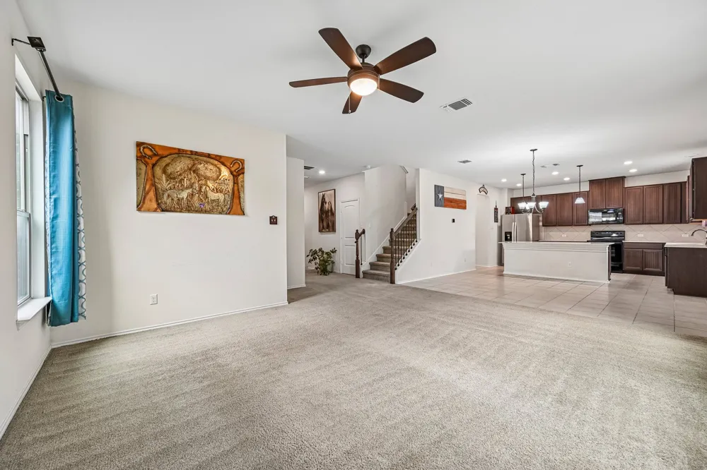 4002 Kings Canyon Drive Taylor, TX 76574